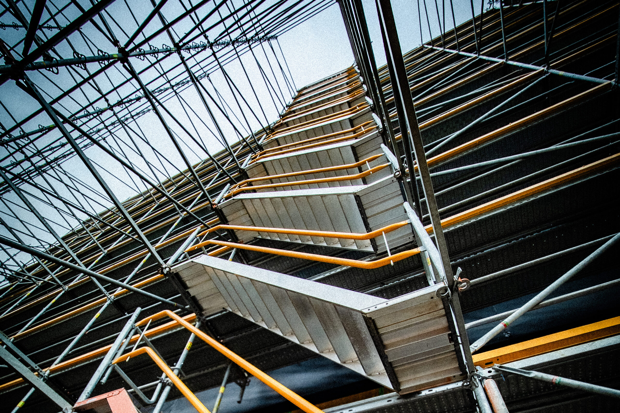 Modulgerüst mit integrierten Gerüsttreppen am CatLab des Helmholtz-Zentrum Berlin in der Magnusstraße 10, Berlin-Adlershof
